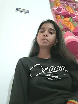 Hot-Soniya2 online show from 10-26-25, 07:53