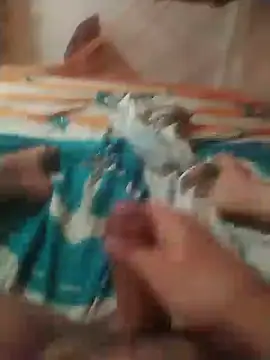 quieresleche1 online show from 10-21-25, 04:17