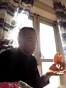 estrogeni online show from 04-20-26, 06:05