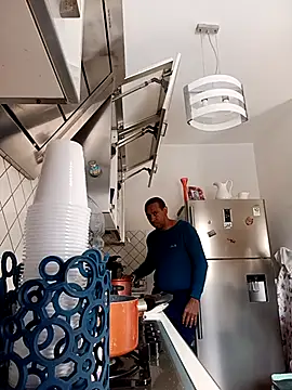 estrogeni online show from 04-08-26, 08:38