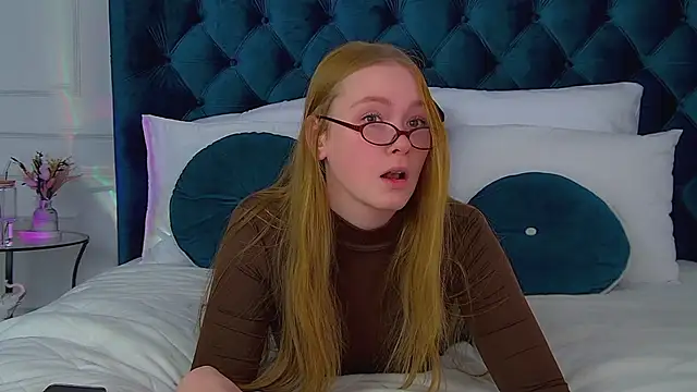 AgataFoxley online show from 11-29-25, 08:25