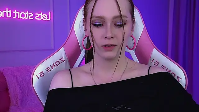 AgataFoxley online show from 08-08-26, 06:15