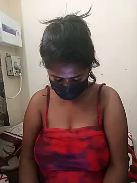 Snapshot of HAANNIAA chatting on 11-21-25, 12:04 HAANNIAA online show from 11-21-25, 12:04