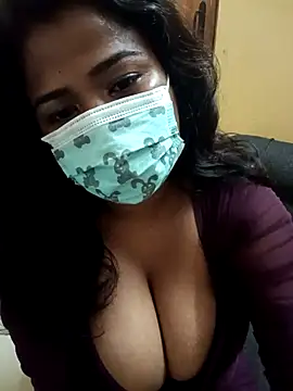 Snapshot of HAANNIAA chatting on 10-19-25, 05:48 HAANNIAA online show from 10-19-25, 05:48