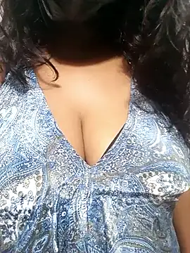 Snapshot of HAANNIAA chatting on 12-04-25, 08:30 HAANNIAA online show from 12-04-25, 08:30