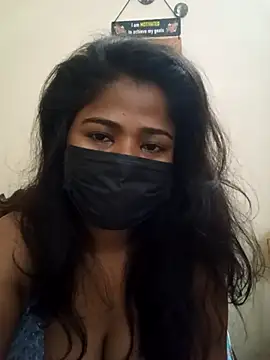 Snapshot of HAANNIAA chatting on 12-14-25, 08:25 HAANNIAA online show from 12-14-25, 08:25