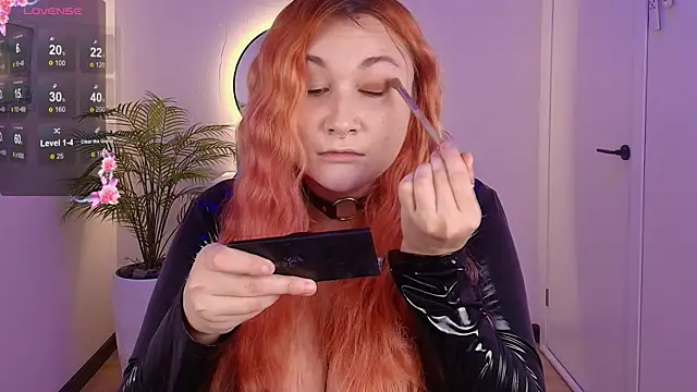 laura palmerr online show from 09-25-25, 01:44