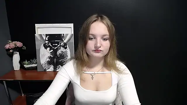 Snapshot of Mystic_nikole chatting on 09-23-25, 12:34 Mystic nikole online show from 09-23-25, 12:34