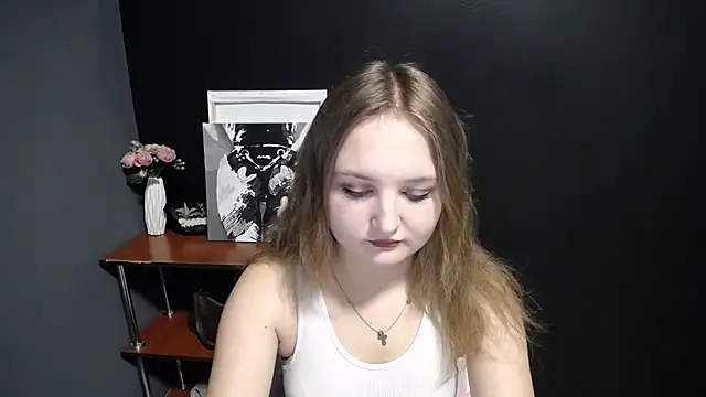 Snapshot of Mystic_nikole chatting on 09-20-25, 12:10 Mystic nikole online show from 09-20-25, 12:10