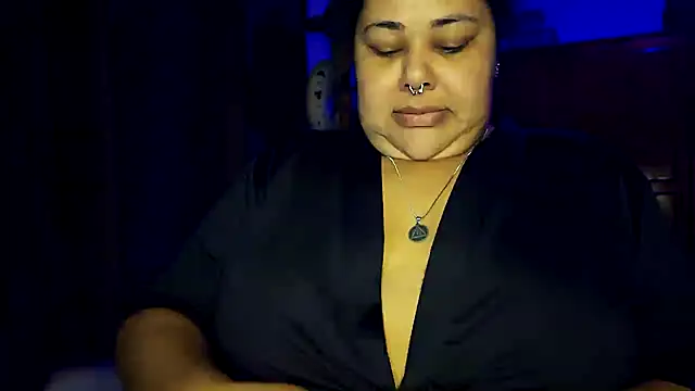 Snapshot of xlatinastar chatting on 05-25-26, 04:49 xlatinastar online show from 05-25-26, 04:49