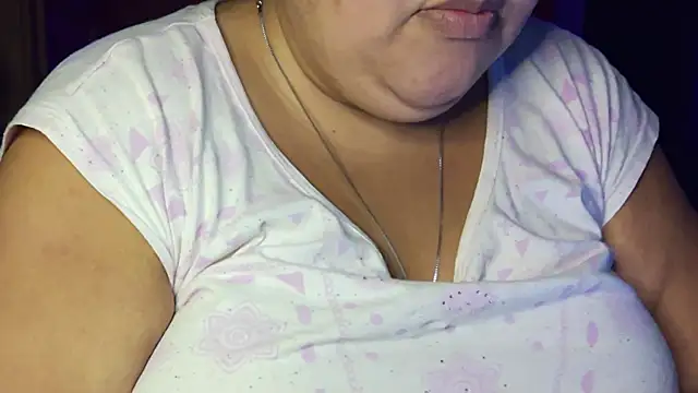 Snapshot of xlatinastar chatting on 05-23-26, 12:53 xlatinastar online show from 05-23-26, 12:53