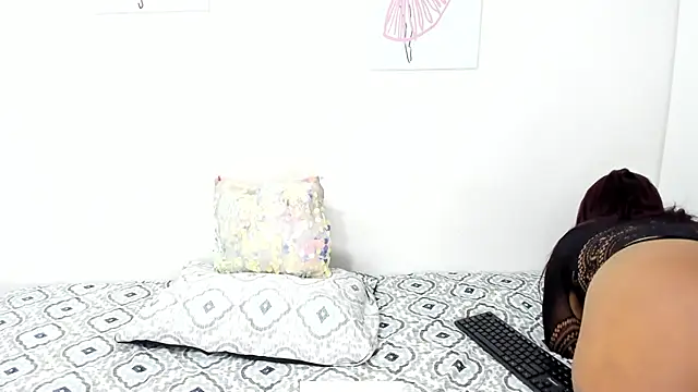 Snapshot of Hill_Brownie chatting on 10-12-25, 01:45 Hill Brownie online show from 10-12-25, 01:45