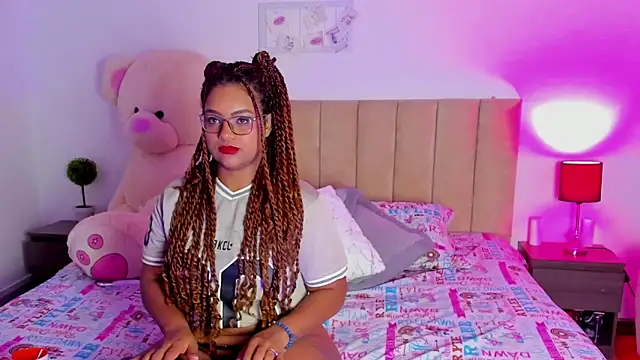 Hill Brownie online show from 12-05-25, 01:21