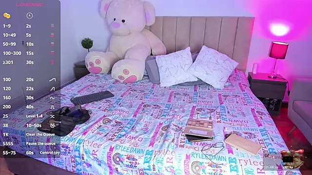 Hill Brownie online show from 12-03-25, 12:59