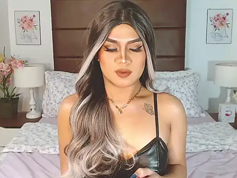 PlayfullBella online show from 04-04-26, 08:26