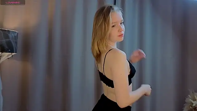 VinnieSerrano online show from 11-06-25, 01:04