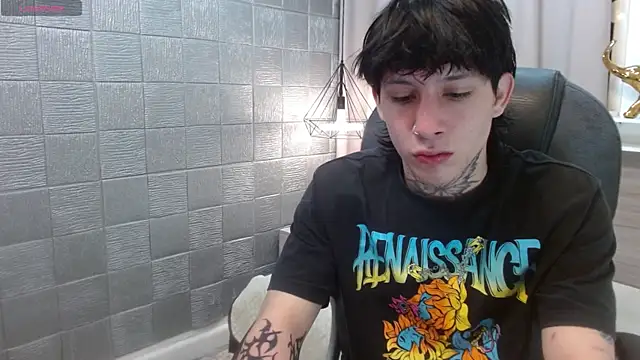 Iantwink18 online show from 11-20-25, 03:18