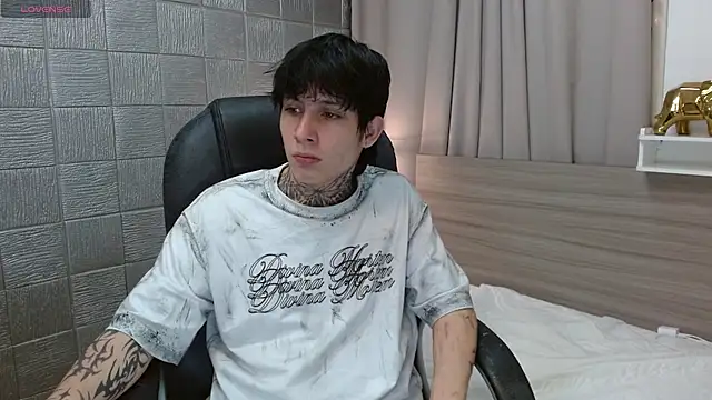 Iantwink18 online show from 02-10-26, 12:31