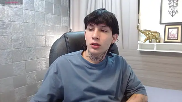 Iantwink18 online show from 11-14-25, 03:32