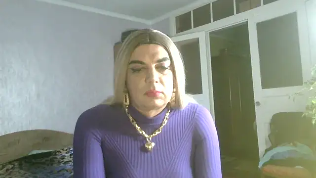 NiraFrost online show from 10-31-25, 04:58