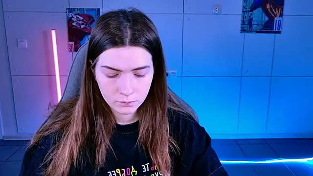 AliceCUNTach online show from 11-16-25, 05:12