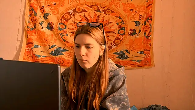 AliceCUNTach online show from 04-24-26, 05:09