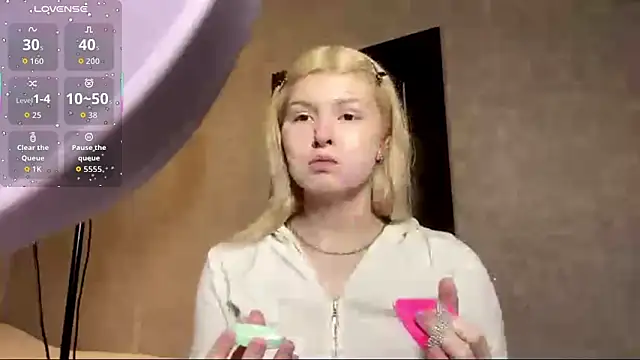 ShontaWasilko online show from 03-04-26, 07:43