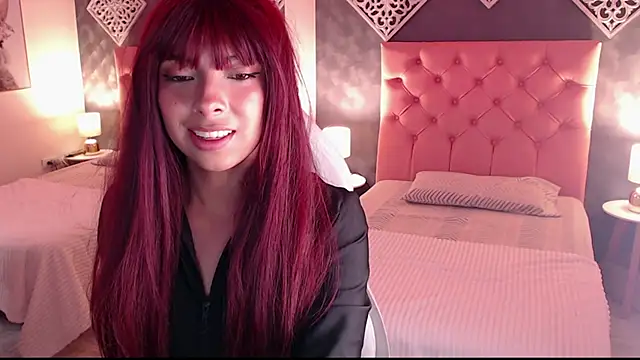 Maia Reficco online show from 10-11-25, 06:53