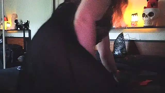 aussiepeaches online show from 10-30-25, 11:30