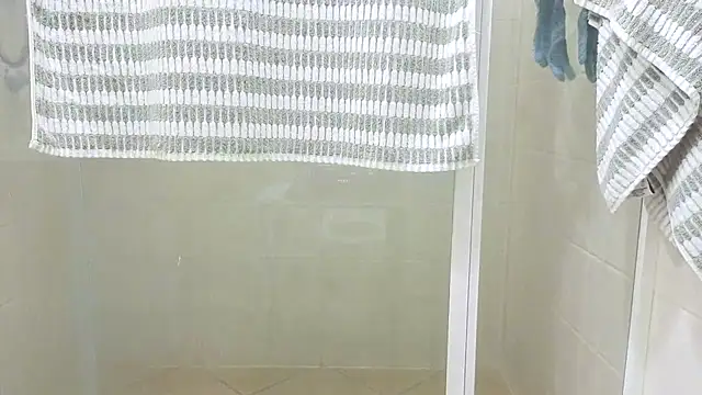 aussiepeaches online show from 10-01-25, 01:04