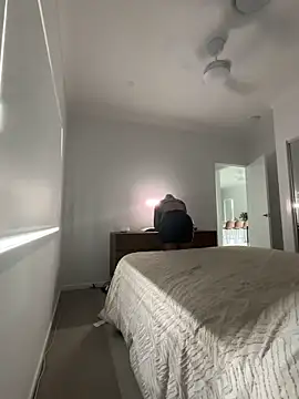 aussiepeaches online show from 05-19-26, 12:48