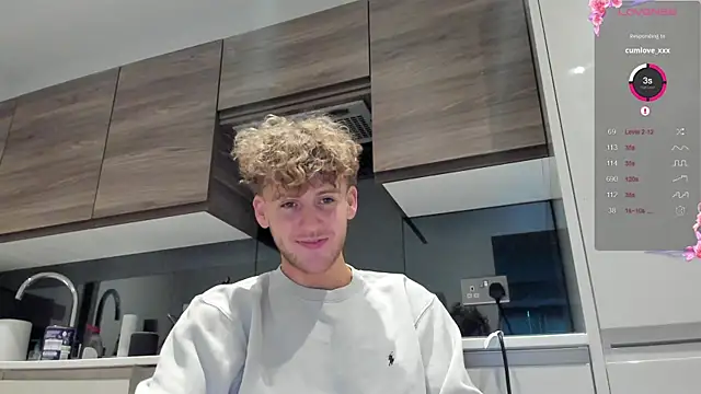 DominantAlex18 online show from 11-30-25, 08:04