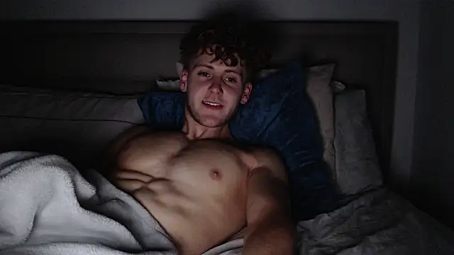 Snapshot of DominantAlex18 chatting on 03-10-26, 05:06 DominantAlex18 online show from 03-10-26, 05:06