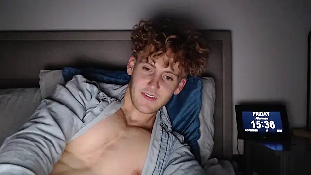 DominantAlex18 online show from 11-14-25, 03:37