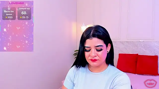 TianaGlow26 online show from 10-30-25, 07:33