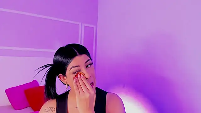 TianaGlow26 online show from 02-11-26, 06:41