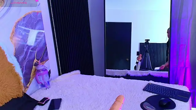 Coral 777 online show from 03-25-26, 11:31