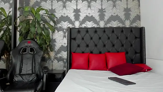 Lean Portman online show from 04-08-26, 02:29