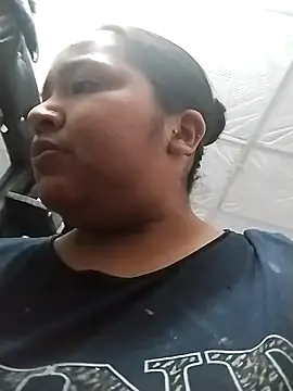 Angelly ricura online show from 11-21-25, 01:10