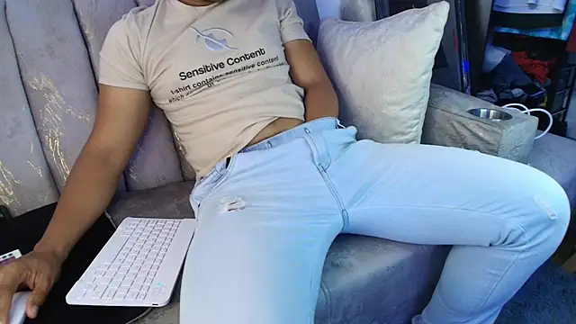 Misterjhons2 online show from 09-12-25, 03:45