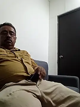 HomHot47 online show from 11-11-25, 02:28