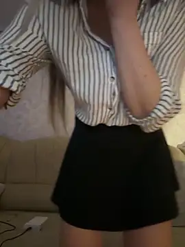 Nikihot   online show from 12-17-25, 07:35