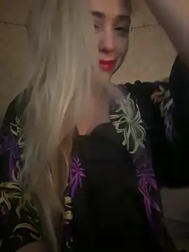 Nikihot   online show from 01-10-26, 12:17