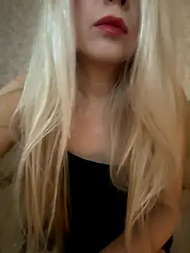 Nikihot   online show from 12-05-25, 07:51