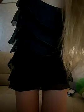 Nikihot   online show from 11-10-25, 10:53