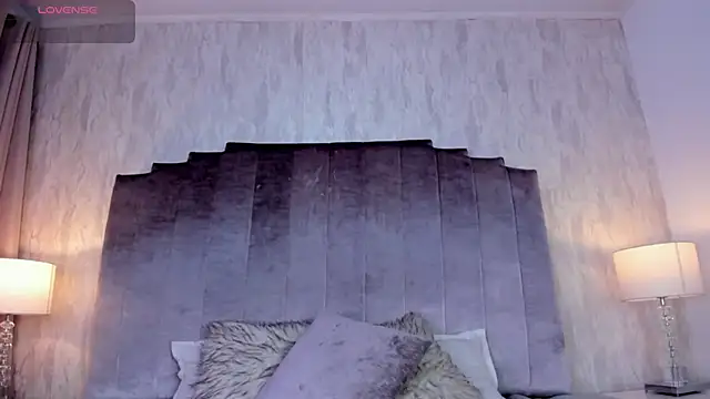 Snapshot of salma_lutz chatting on 06-10-26, 01:12 salma lutz online show from 06-10-26, 01:12