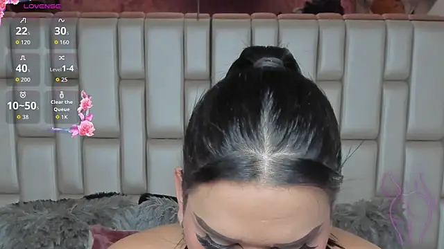 Ava Cristi online show from 04-04-26, 11:50