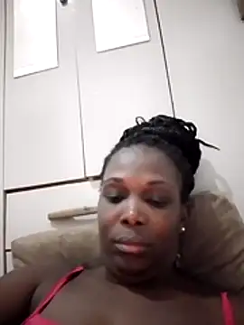 Morena 2021 online show from 07-12-26, 02:45
