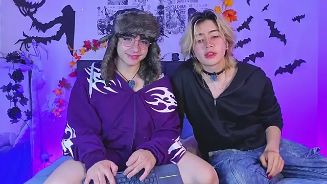 Snapshot of Vamps_Lovers chatting on 11-05-25, 01:03 Vamps Lovers online show from 11-05-25, 01:03