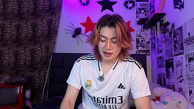 Snapshot of Vamps_Lovers chatting on 11-29-25, 04:18 Vamps Lovers online show from 11-29-25, 04:18